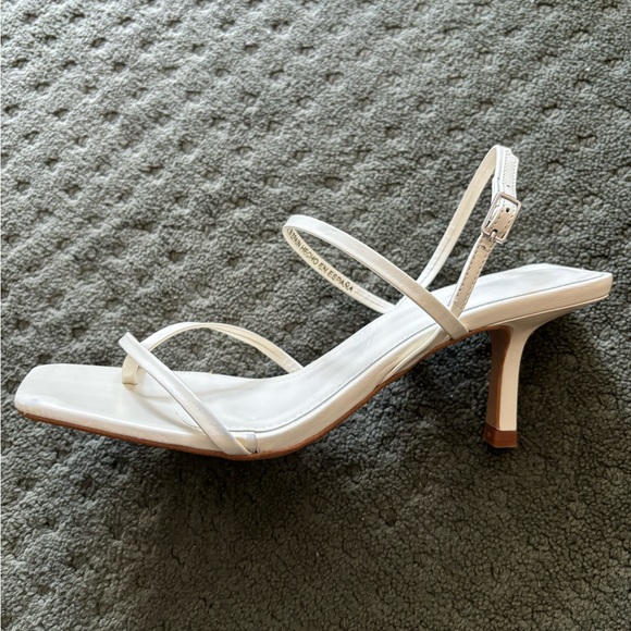 Zara white strappy kitten heel - Picture 1 of 6